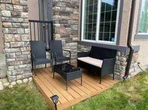 35 Aspen Stone Way Sw, Calgary, AB 