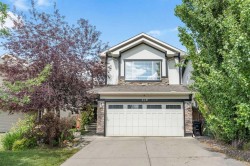 438 Auburn Bay Heights SE Calgary, AB T3M 0A9