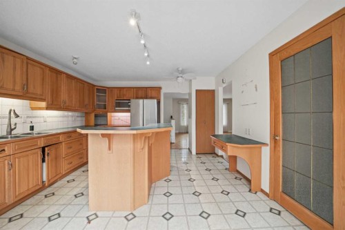 60 Silverview Way Nw, Calgary, AB 