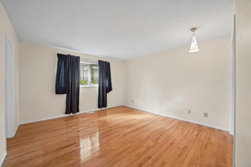 60 Silverview Way Nw, Calgary, AB 