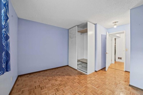 60 Silverview Way Nw, Calgary, AB 