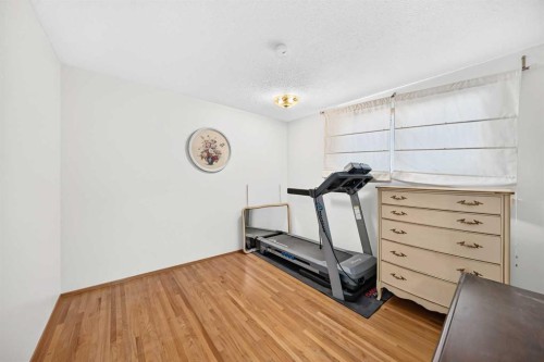 10424 2 Street Se, Calgary, AB 