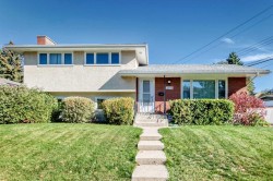 10424 2 Street SE Calgary, AB T2J 0W4