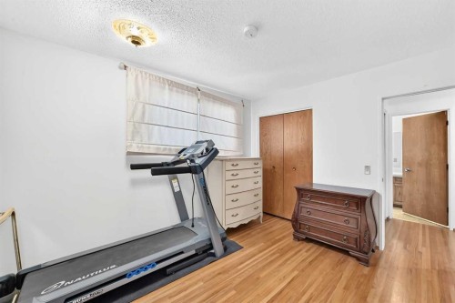 10424 2 Street Se, Calgary, AB 
