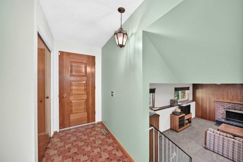 10424 2 Street Se, Calgary, AB 