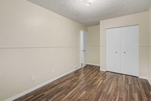 232 Sandstone Place Nw, Calgary, AB 