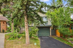 232 Sandstone Place NW Calgary, AB T3K 2X6