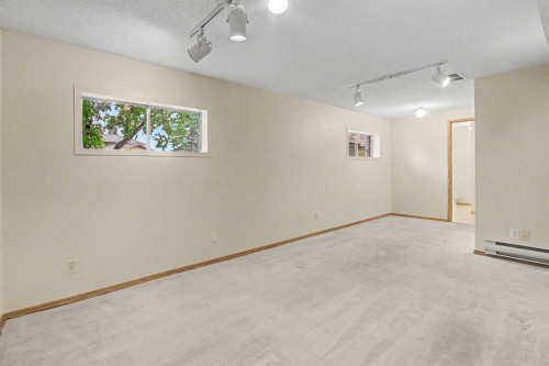 232 Sandstone Place Nw, Calgary, AB 