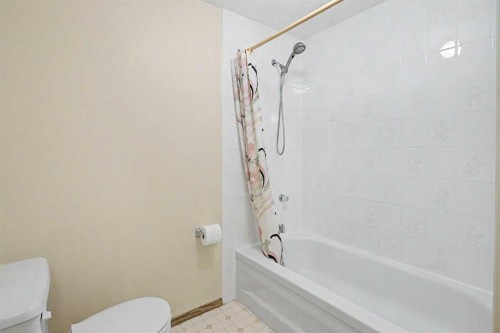 232 Sandstone Place Nw, Calgary, AB 