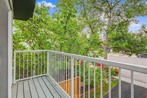 232 Sandstone Place Nw, Calgary, AB 