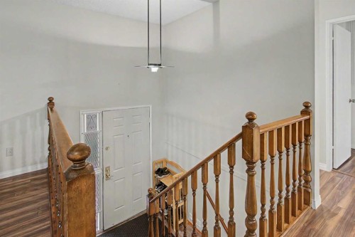 232 Sandstone Place Nw, Calgary, AB 