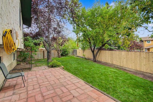 232 Sandstone Place Nw, Calgary, AB 