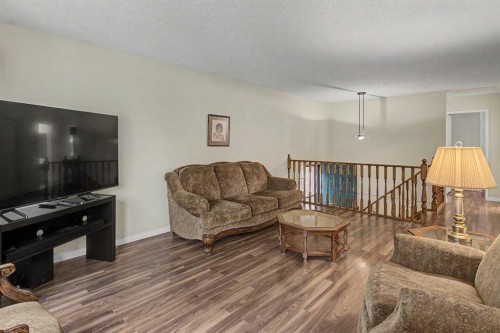 232 Sandstone Place Nw, Calgary, AB 