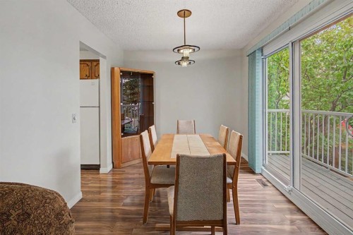 232 Sandstone Place Nw, Calgary, AB 
