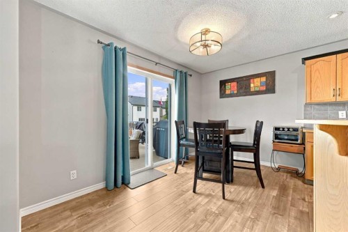2 Cimarron Grove Bay, Okotoks, AB 