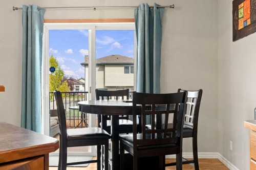2 Cimarron Grove Bay, Okotoks, AB 