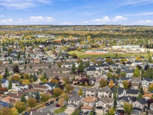2 Cimarron Grove Bay, Okotoks, AB 