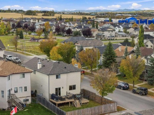 2 Cimarron Grove Bay, Okotoks, AB 