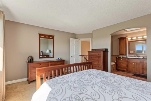 32 Mt Kidd Point Se, Calgary, AB 