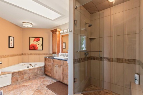 32 Mt Kidd Point Se, Calgary, AB 