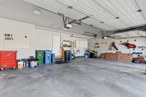 32 Mt Kidd Point Se, Calgary, AB 