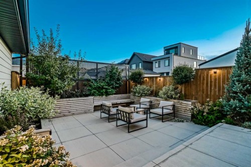 19 Bluerock Avenue Sw, Calgary, AB 
