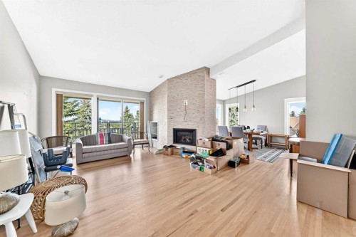 637 Stratton Terrace Sw, Calgary, AB 