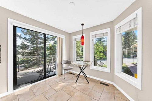 637 Stratton Terrace Sw, Calgary, AB 