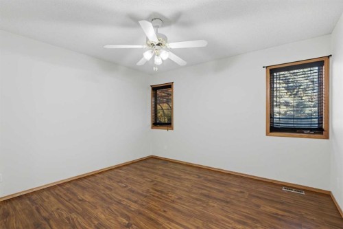 60 Sundown Way Se, Calgary, AB 