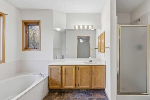 60 Sundown Way Se, Calgary, AB 