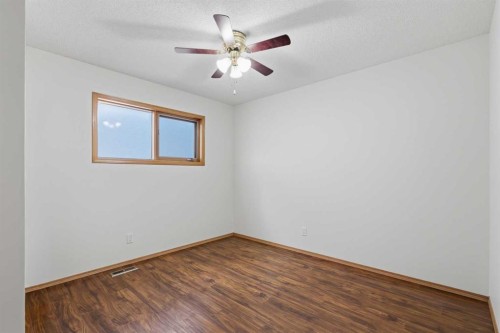 60 Sundown Way Se, Calgary, AB 