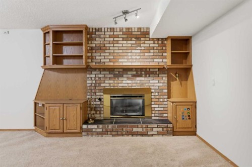 60 Sundown Way Se, Calgary, AB 