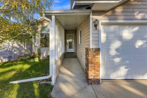 60 Sundown Way Se, Calgary, AB 