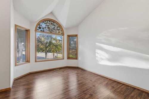 60 Sundown Way Se, Calgary, AB 