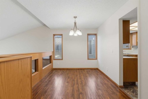 60 Sundown Way Se, Calgary, AB 