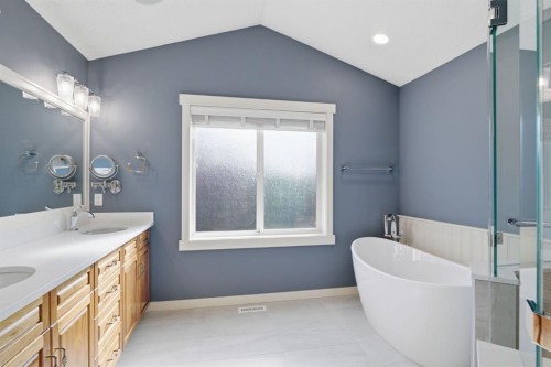 31 Chapala Close Se, Calgary, AB 