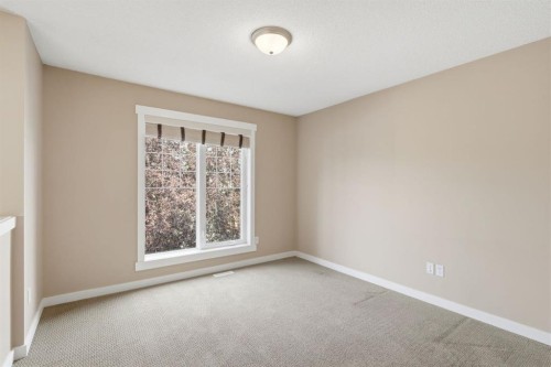 31 Chapala Close Se, Calgary, AB 
