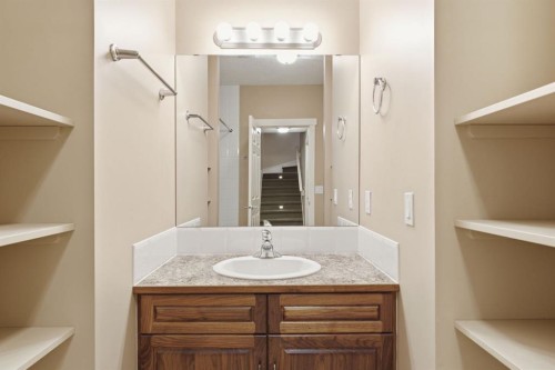 31 Chapala Close Se, Calgary, AB 