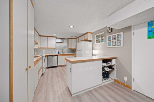 46 Westwood Drive Sw, Calgary, AB 
