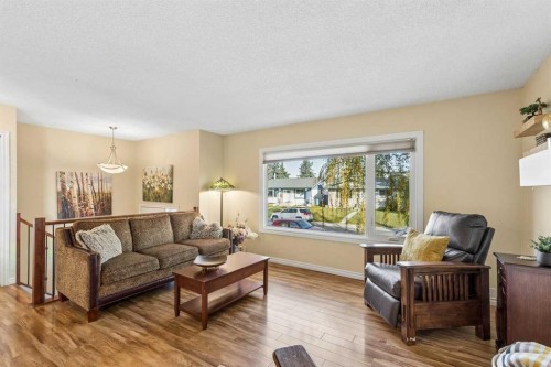 103 Dovercrest Way Se, Calgary, AB 