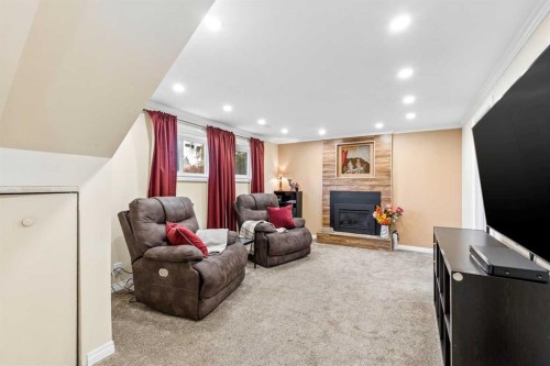 103 Dovercrest Way Se, Calgary, AB 