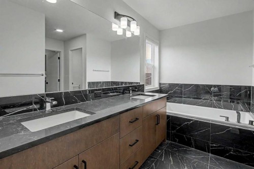80 Lucas Passage Nw, Calgary, AB 