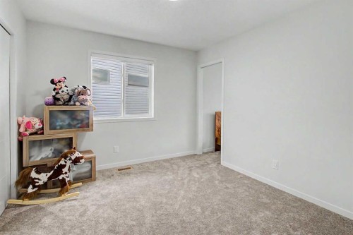 80 Lucas Passage Nw, Calgary, AB 