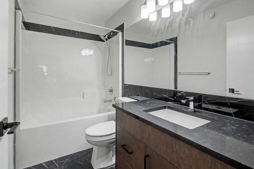 80 Lucas Passage Nw, Calgary, AB 