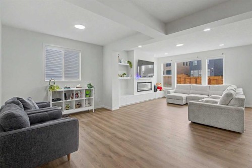 80 Lucas Passage Nw, Calgary, AB 