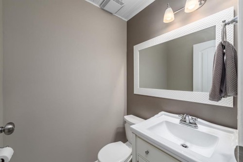 64 Point Drive Nw, Calgary, AB 