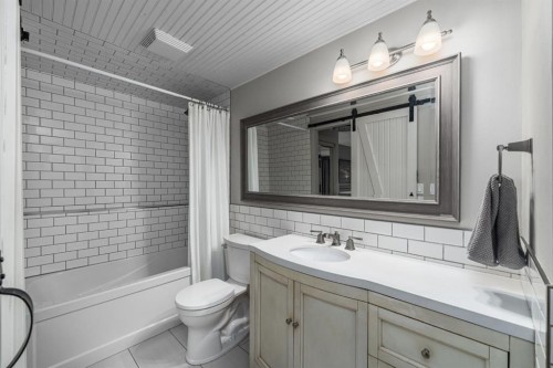 64 Point Drive Nw, Calgary, AB 