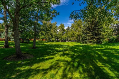 64 Point Drive Nw, Calgary, AB 