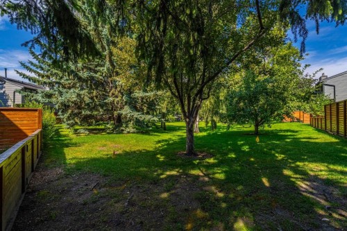 64 Point Drive Nw, Calgary, AB 