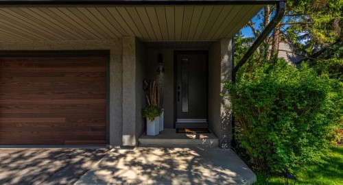 64 Point Drive Nw, Calgary, AB 